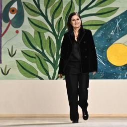 Maria Grazia Chiuri deja la dirección artística de Dior tras nueve años en el cargo